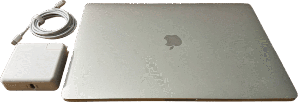 MacBook Pro 2017 15-Inch (i7) – 16GB RAM – Excellent – Creative & Office Apps Included - Image 5